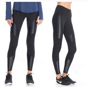 Koral forge mid rise liquid & matte leggings EUC